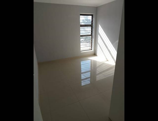 4 BEDROOM PROPERTY TO RENT IN OVERPORT